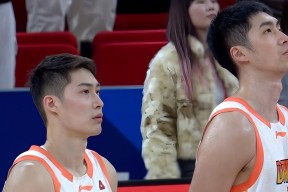 CBA常规赛倒计时；芝加哥公牛冲刺阶段绝杀压哨；细节引发关注；悬念犹存；心理建设被强调的简单介绍-爱游戏官网