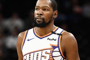 杜兰特在独行侠比赛中出色防守，夺冠引发热议！再创辉煌时刻的简单介绍-爱游戏体育下载